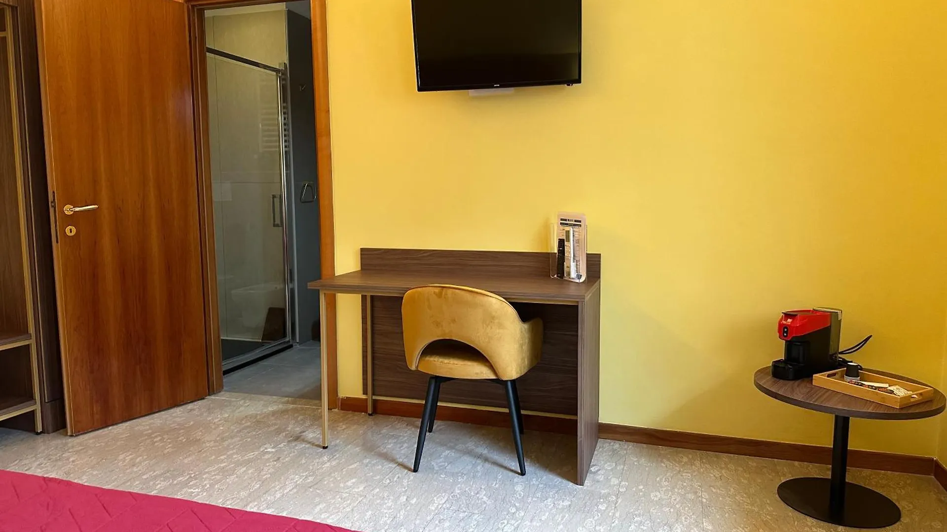 Cconforthotels Murat Garden Bari 0*,  Italien
