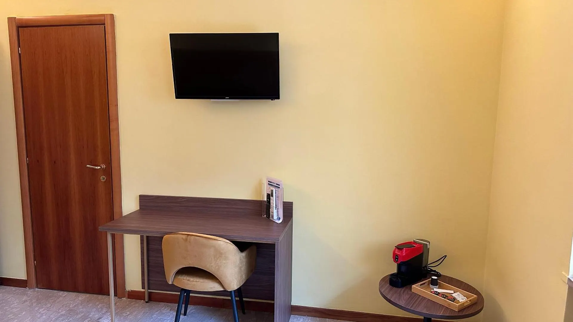 Gæstehus Cconforthotels Murat Garden Bari Italien