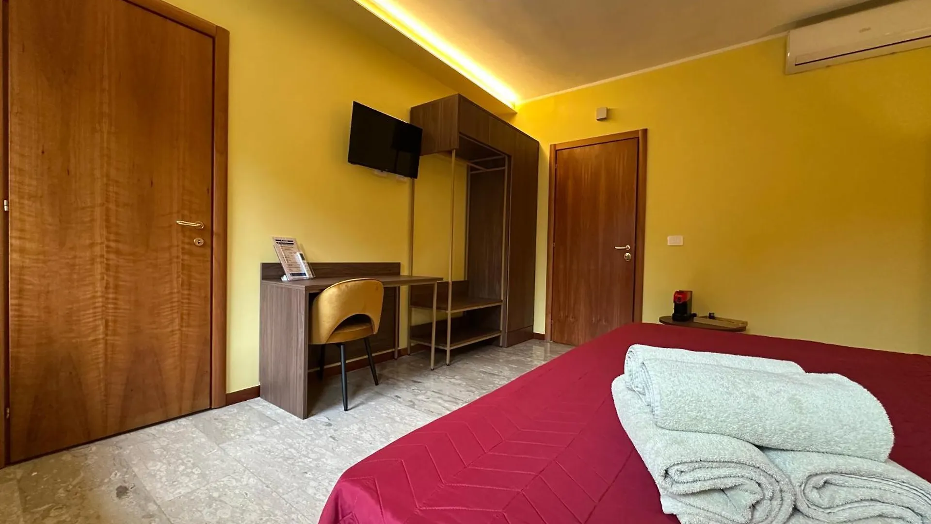 Cconforthotels Murat Garden Bari Gæstehus